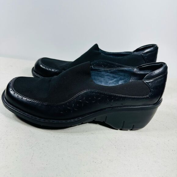 CLARKS Artisan Women's Shoe Slip On Size US 7.5  Black Loafer Preowned - Picture 4 of 8